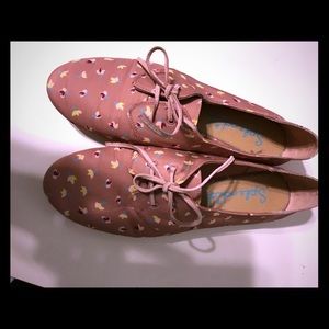 Super cute Splendid shoes